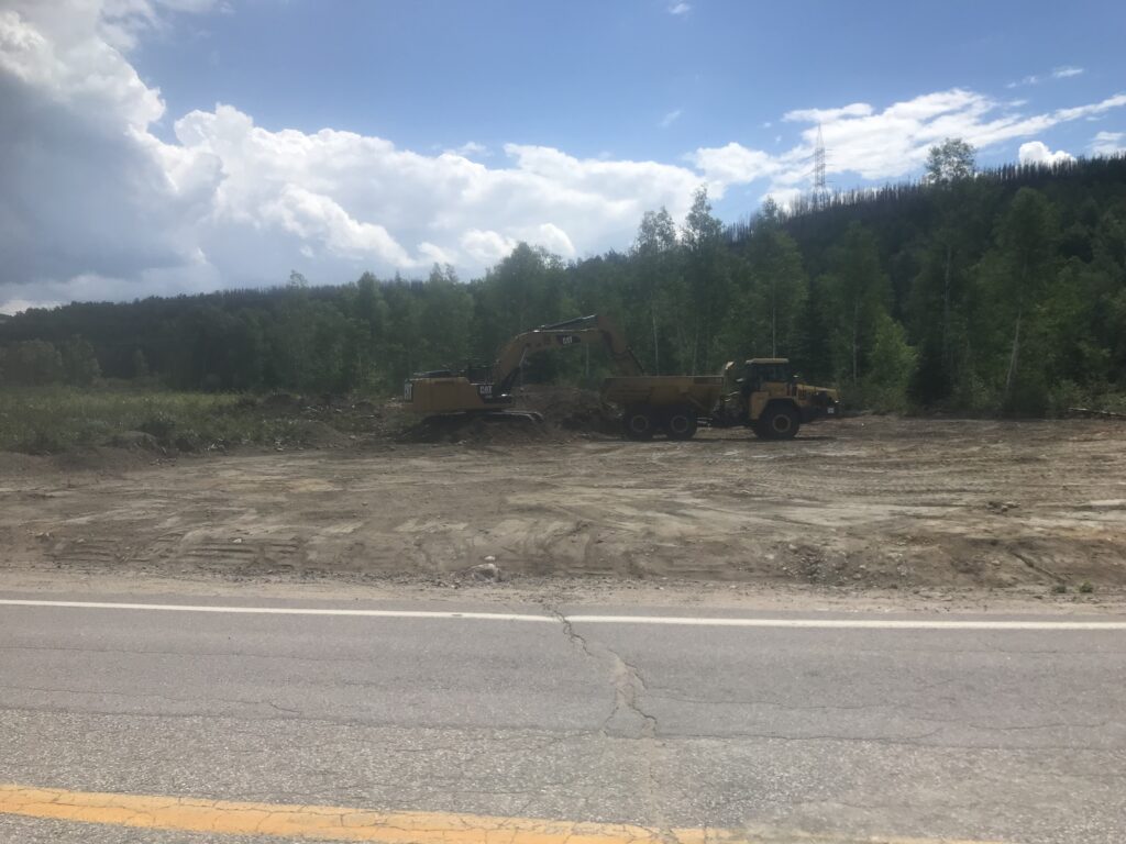 8C7CFE47-3576-4DC6-9DCE-713B213C3971